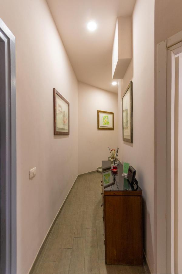 Vercelli Guest House Near San Giovanni Rome Luaran gambar