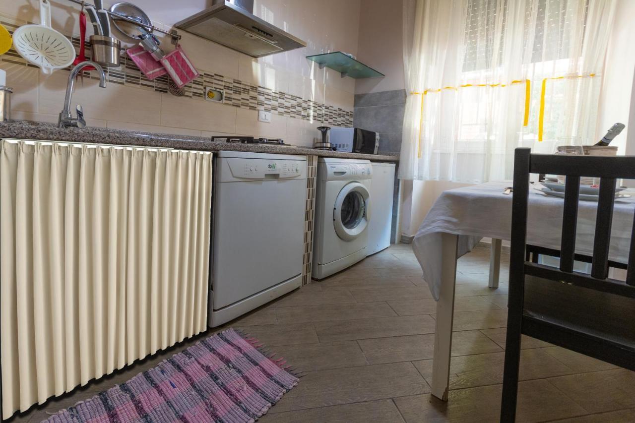 Vercelli Guest House Near San Giovanni Rome Luaran gambar