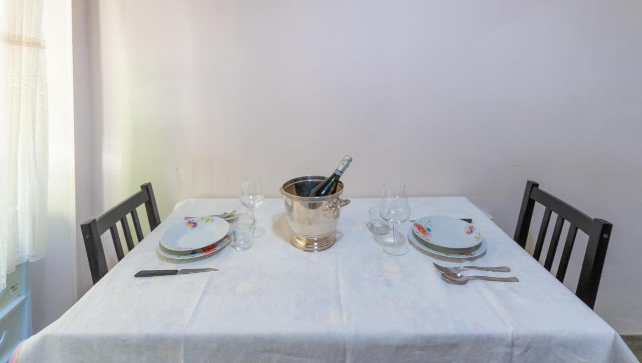 Vercelli Guest House Near San Giovanni Rome Luaran gambar
